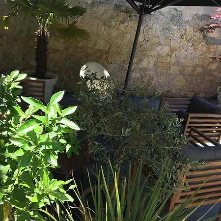 L'arbre Rouge * Génissac