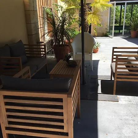 L'arbre Rouge * Génissac