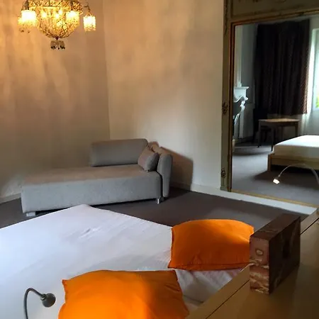 L'arbre Rouge Génissac