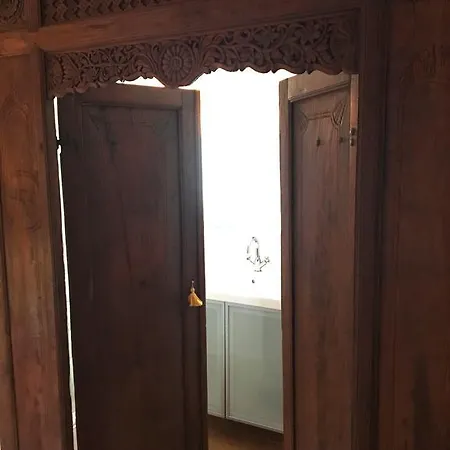 L'arbre Rouge Génissac