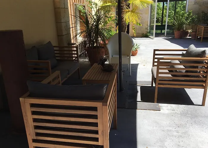 L'arbre Rouge * Génissac