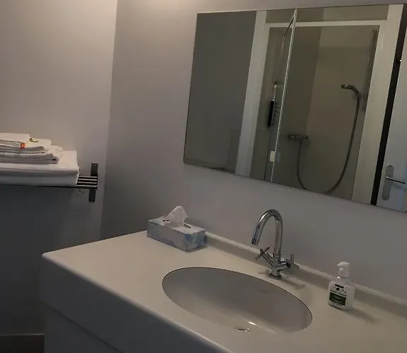 Pensjonat L'arbre Rouge Génissac