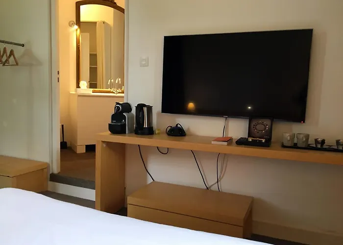 Pensjonat L'arbre Rouge Génissac